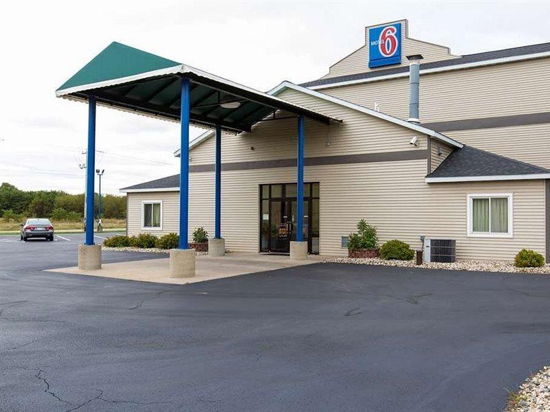 Motel 6-Baraboo, Wi - Lake Delton-Wisconsin Dells מראה חיצוני תמונה
