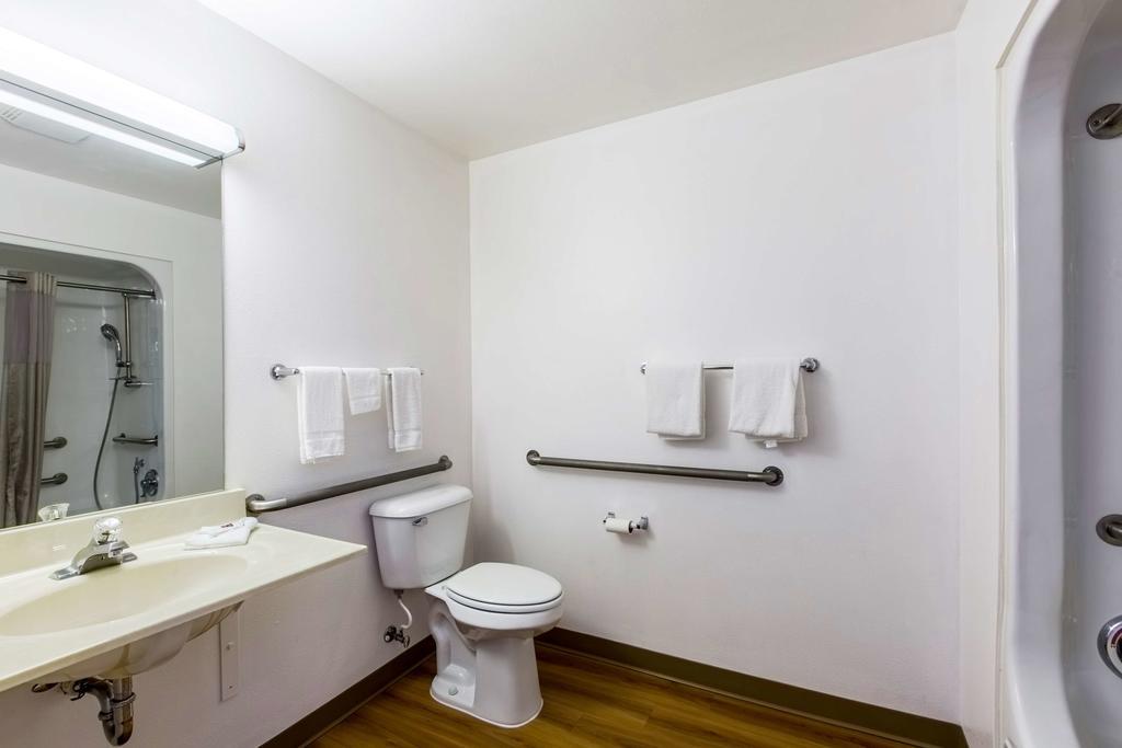 Motel 6-Baraboo, Wi - Lake Delton-Wisconsin Dells מראה חיצוני תמונה