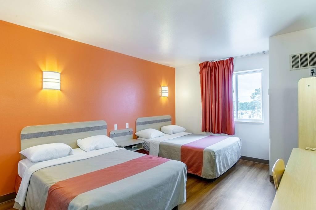 Motel 6-Baraboo, Wi - Lake Delton-Wisconsin Dells מראה חיצוני תמונה