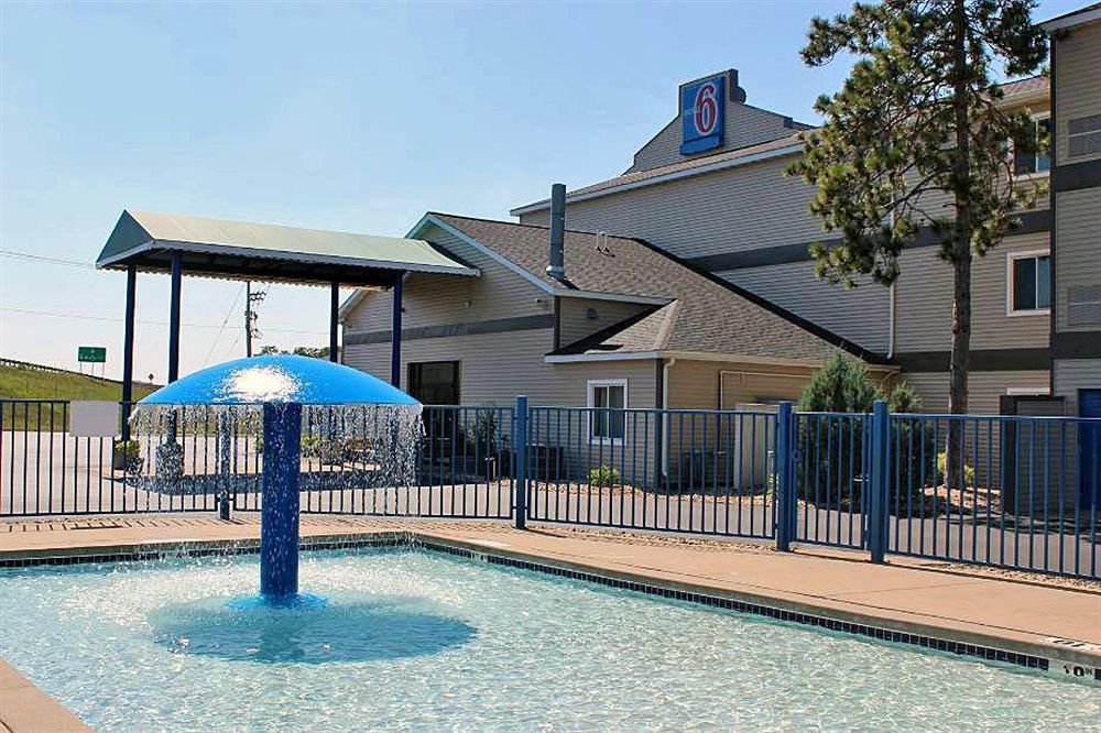 Motel 6-Baraboo, Wi - Lake Delton-Wisconsin Dells מראה חיצוני תמונה